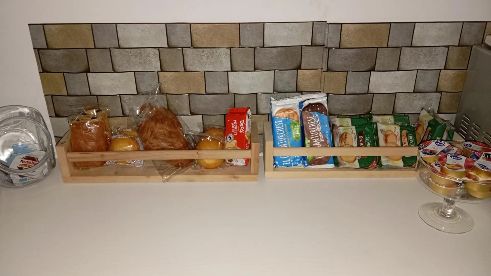 Cari Dei Home Naples